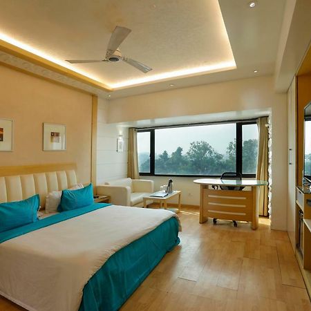 Shivoy Hotel โคราฆปุระ ภายนอก รูปภาพ